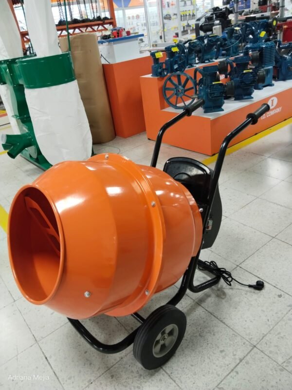WhatsApp Image 2025-08-19 at 11.02.08 AM Mezcladora de Cemento Grande