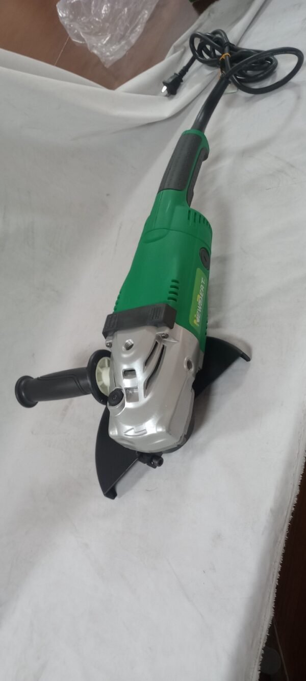 WhatsApp Image 2025-09-03 at 11.13.14 AM (2) Pulidora Angular 9" 230mm 2200W 6500rpm Newbeat